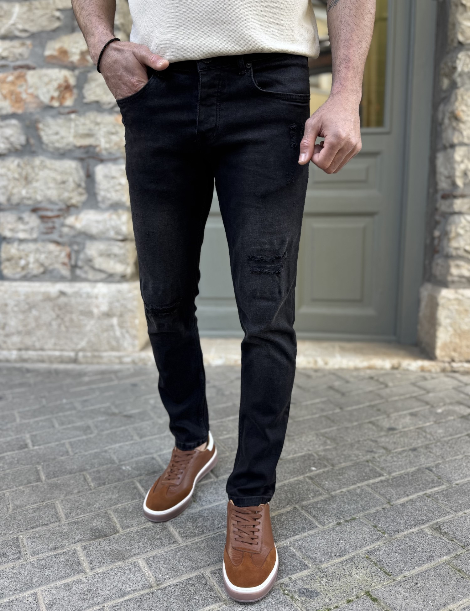Ανδρικό μαύρο τζιν παντελόνι με φθορές Slim Fit 50825
